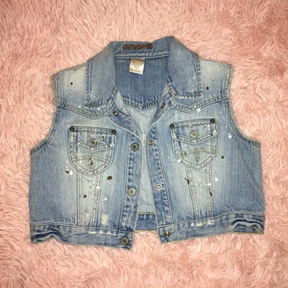 DISTRESSED BLUE DENIM COLLARED VEST W/ PAINT SPLATTER · SIZE L GIRLS, S/M WOMENS - Picture 3 of 6